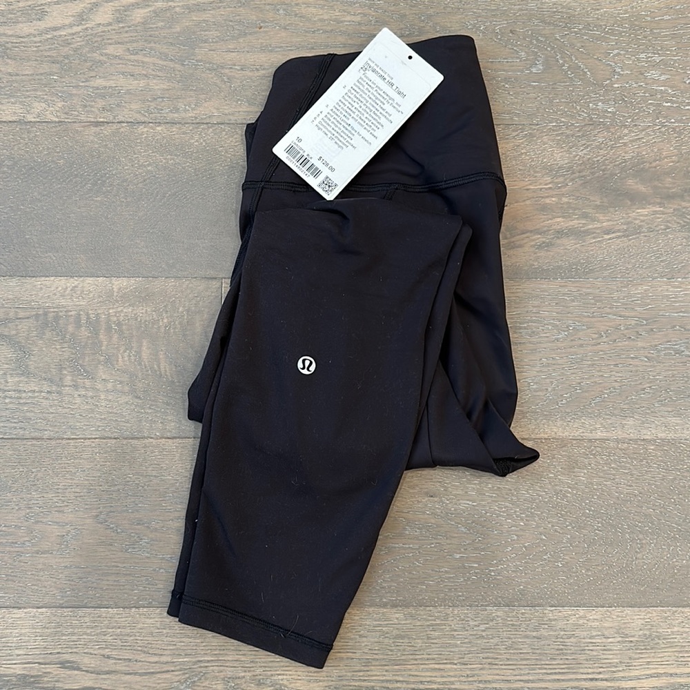 Lululemon Wunder Train HR tight 25” with pockets